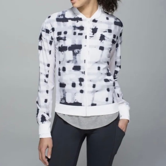 Lululemon Noir Jacket II Ghost Weave, Size 4, Grey, Black and White - Picture 3 of 10